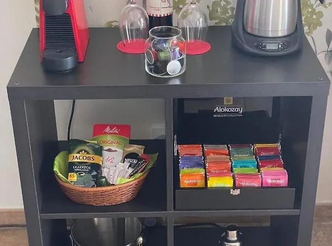 Luxury Spacious With Heated Swimming Pool Paralimni